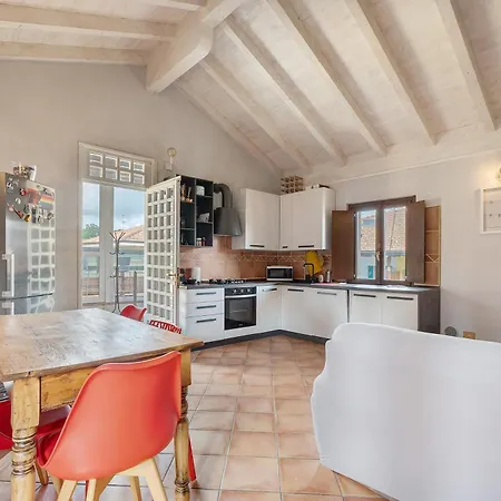 Casa La Torre - *